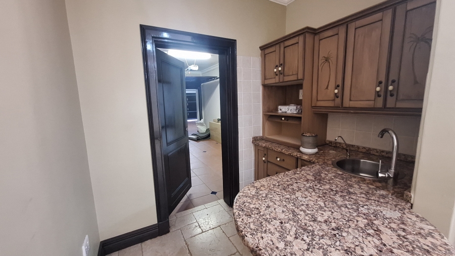To Let 4 Bedroom Property for Rent in Jim Fouchepark Free State
